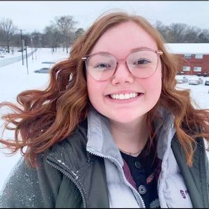 Meet your Posher, Lauryn